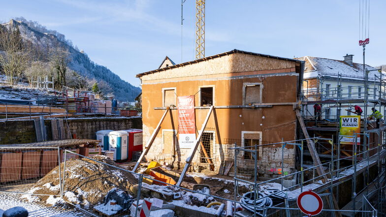 Anfang 2023: Die Bauarbeiten an Königsteins erstem Aparthotel laufen.