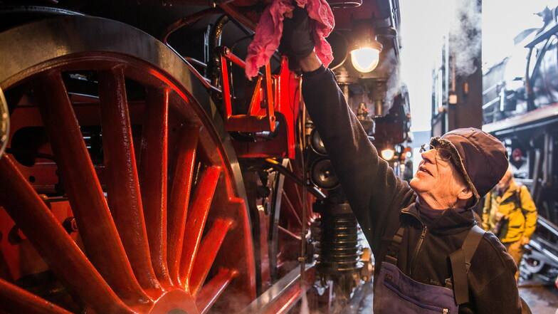 Den Lokomotiven ganz nahe kommen können beim Dampflokfest nicht nur die Verantwortlichen, sondern alle Fans.