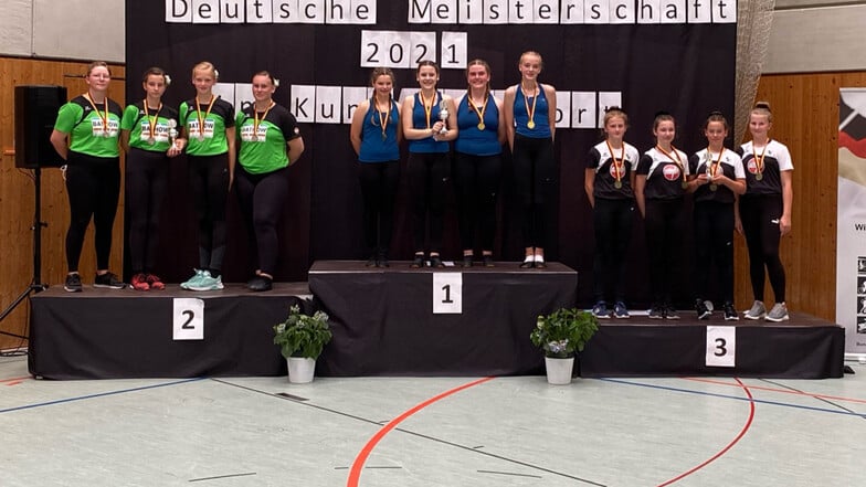 Die Silbermedaille gewannen die Mädchen vom Team Wiednitz 1 bei der Deutschen Schülermeisterschaft im bayerischen Amorbach. Bronze ging an die Vertretung Wiednitz 2.