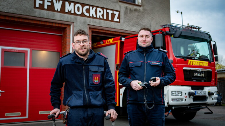 Franz-Xaver Teuchert ist seit mehr als einem Jahr Feuerwehrmann bei der Mockritzer Ortswehr. Trotz seiner körperlichen Beeinträchtigung fährt er mit zu Einsätzen und steht den anderen Kameraden in nichts nach.