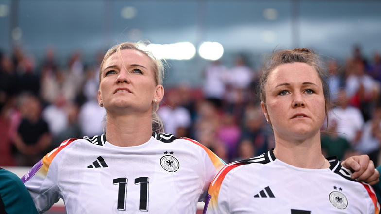 Auch DFB-Spielführerin Alexandra Popp (l.) und ihre Klubkollegin Marina Hegering spielten bei Olympia fast durch. Vielleicht reichen die Kräfte schon wieder für einen Einsatz in Dresden