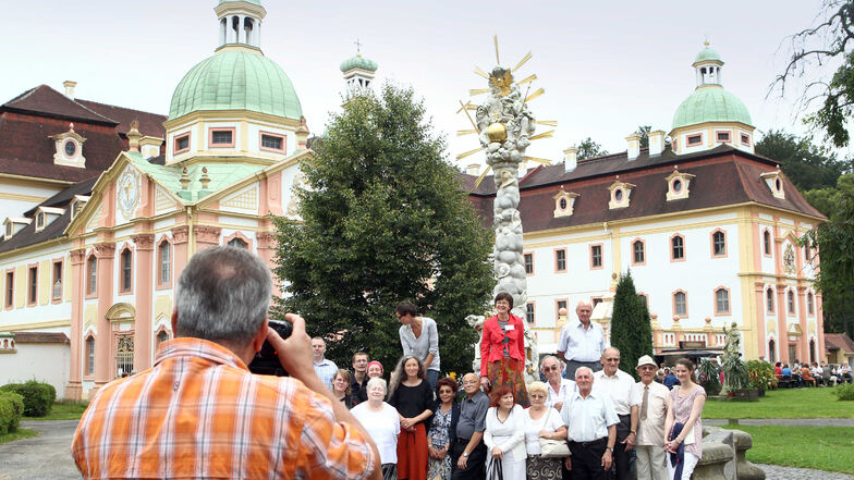 Der Dreifaltigkeitsbrunnen ist ein beliebtes Fotomotiv bei Besuchern des Klosters St. Marienthal. Aber eine dringende Reparatur steht nun an.