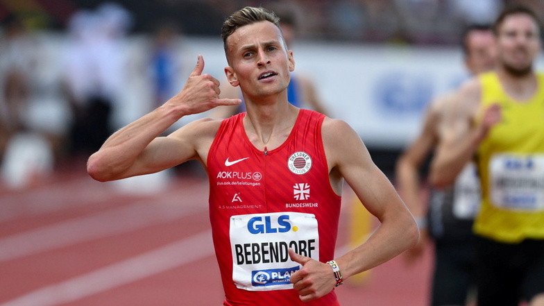 Hallo, Teilnehmer!? Karl Bebendorf vom Dresdner SC ist voll auf Empfang und läuft in Ungarn erstmals die 3.000 Meter Hindernis unter 8:20 Minuten.