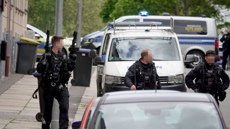 Polizei schießt Armbrust-Angreifer in Chemnitz an