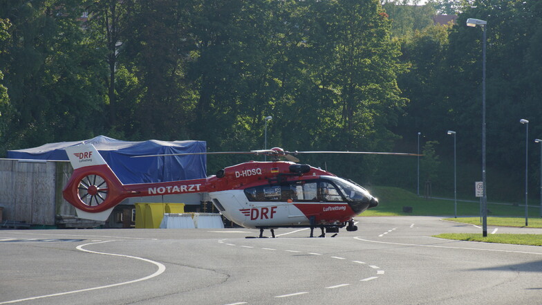 Gegen 17 Uhr landete der Hubschrauber auf dem Siemens-Energy-Gelände an der Lutherstraße