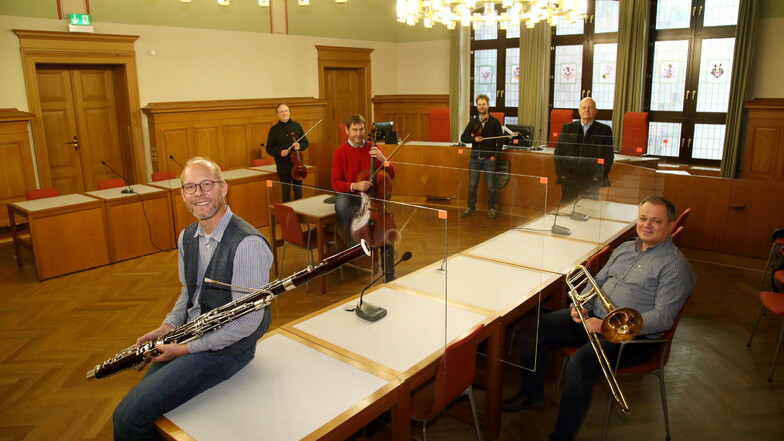 Am Donnerstag geben die Musiker von Philmehr! ein Konzert im Schwurgerichtssaal des Görlitzer Landgerichts, das im Livestream übertragen wird.