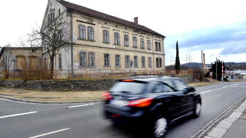 Die alte Webschule in Großschönau.