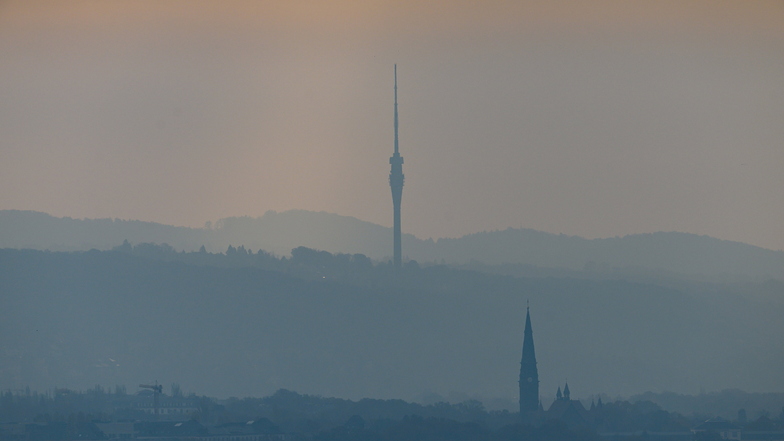 Wie kommen etwa 200.000 Besucher zum Dresdner Fernsehturm?