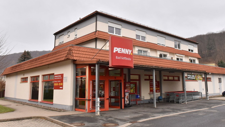 Seit 1997 das Domizil des Penny in Gottleuba - die Zeit als Mieter hier geht zu Ende.