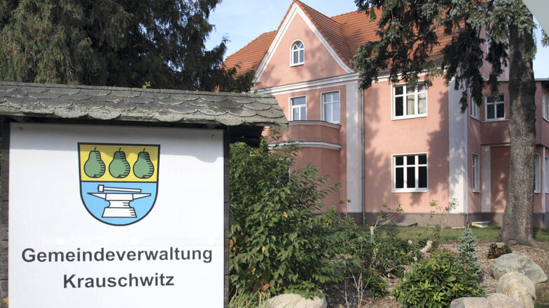 Im Gemeindeamt Krauschwitz ist die Stelle des Hauptamtsleiters zu besetzen. Die Ausschreibung erfolgt bald. Findet sich kein Bewerber, wird eine EDV-Stelle angeboten.