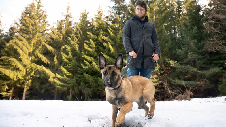 Sebastian Henn wollte schon immer einen eigenen Hund, jetzt hat er Lucy aufgenommen.