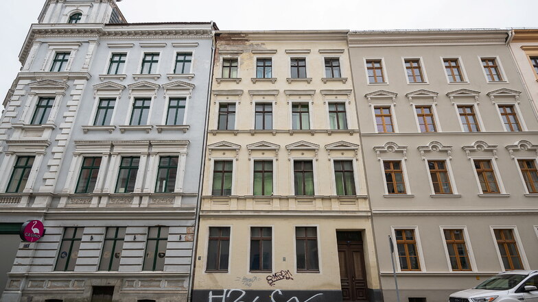Das Haus Krölstraße 1 in Görlitz (Bildmitte) hat einen Verkehrswert von 51.000 Euro. Versteigert wurde es am Ende für 55.000 Euro.