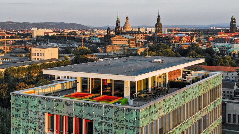 Einen Blick auf Dresden gibt’s beim Tag der offenen Tür im SZ-Hochhaus quasi als Höhepunkt obendrauf.