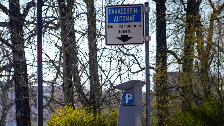 Meist ist Bargeld nötig, um in Dresden fürs Parken bezahlen zu können.