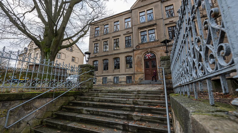 Die alte Schule in Kleinnaudorf wird im kommenden Jahr saniert.