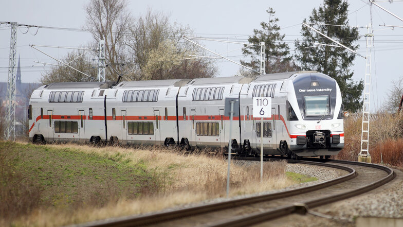 Ab Sonntag sind die Züge des österreichischen Herstellers Stadler zwischen Dresden und Rostock unterwegs.