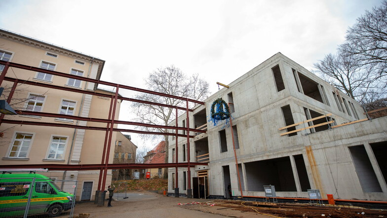 Schiller-Gymnasium in Pirna: Der Anbau soll 2021 fertig werden. Es ist eines der großen Vorhaben im neuen Haushalt.