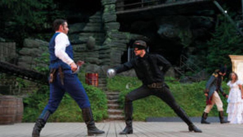 Zorro kämpft Samstag und Sonntag auf der Felsenbühne Rathen.