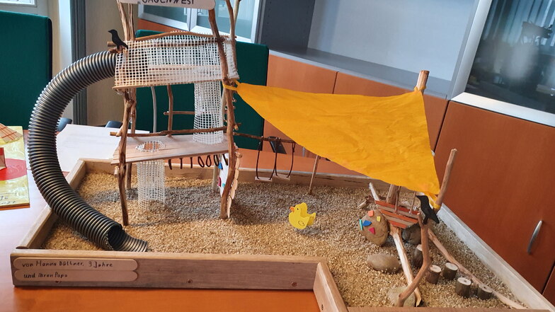 Das ist eines der Modelle für den neuen Spielplatz in Großröhrsdorf. Hanna hat es mit ihrem Vater gebaut und Gagennest getauf.