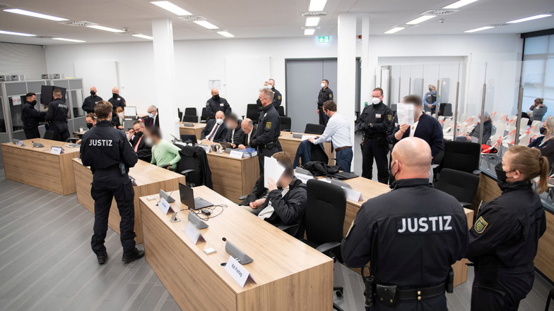 Seit zwei Monaten läuft der Prozess gegen sechs Angeklagte, die den Einbruch ins Grüne Gewölbe Ende 2019 begangen haben sollen, am Landgericht Dresden.