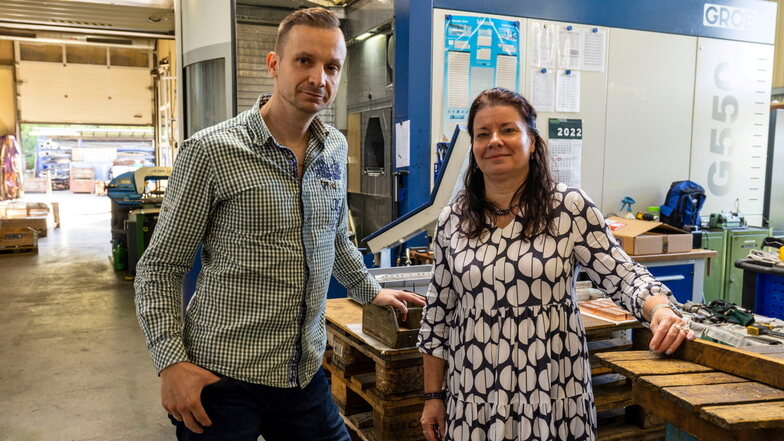 Eric Wennrich und seine Schwester Diana Hofmann führen die Geschwister Wennrich GmbH in Grumbach. Beide sorgen sich um den Standort der Firma.