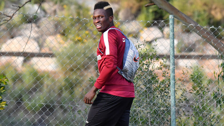 Ein letzter Blick zurück: Moussa Koné verlässt Dynamo nach zwei Jahren.