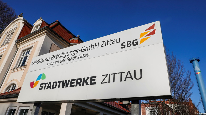 Mitarbeiter des Netzbetriebs der Stadtwerke Zittau haben anderthalb Stunden gebraucht, um den Stromfluss überall wieder herzustellen.