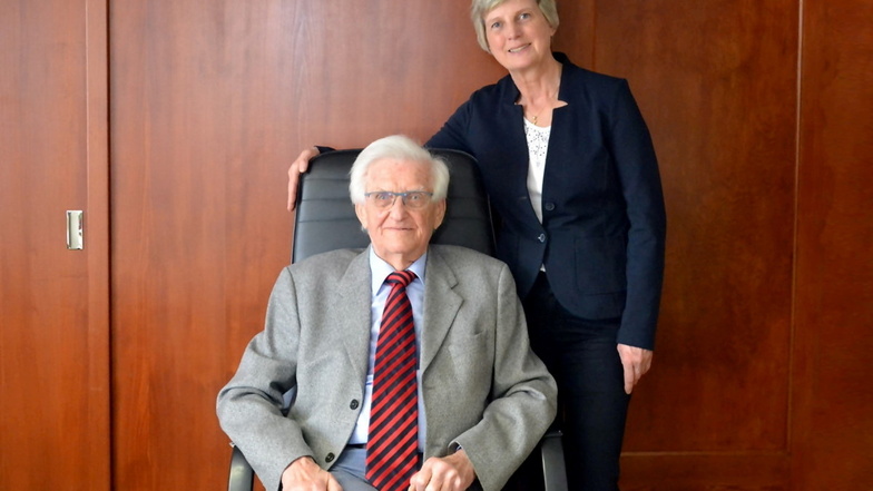 Gerolf Pöhle (93) leitete den Betrieb von 1958 an, Schwiegertochter Angela Pöhle übernahm die Geschäftsführung nach dem Tod ihres Mannes Gunter 2021.