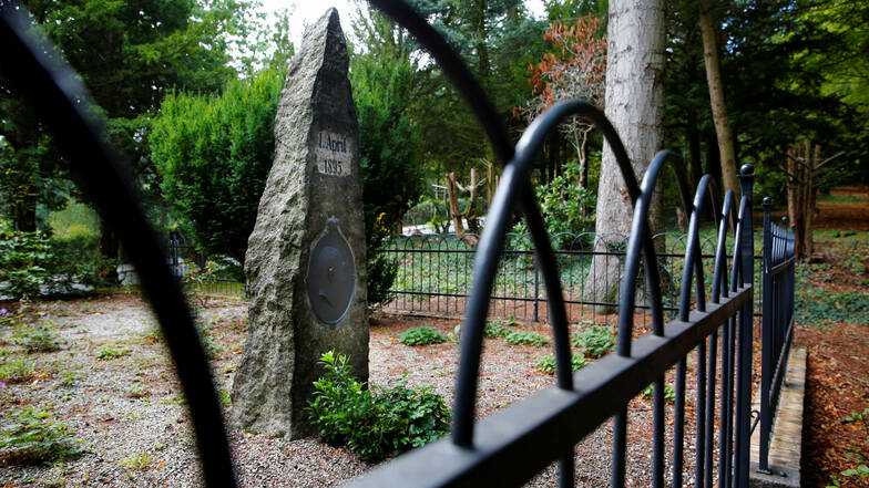 Der Bismarck-Stein auf dem Kamenzer Hutberg soll durch eine Tafel mit Erläuterungen ergänzt werden - ebenso andere Denkmale.