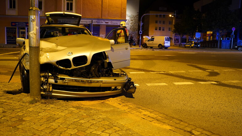 In der Nacht zu Montag kam es in der Bautzener Innenstadt zu einem Verkehrsunfall.