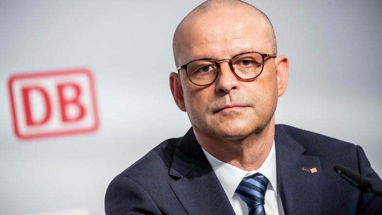 Martin Seiler (56) ist seit 2018 bei der Deutschen Bahn Vorstand Personal+Recht. Zuvor war er Manager bei Post/DHL und Telekom.