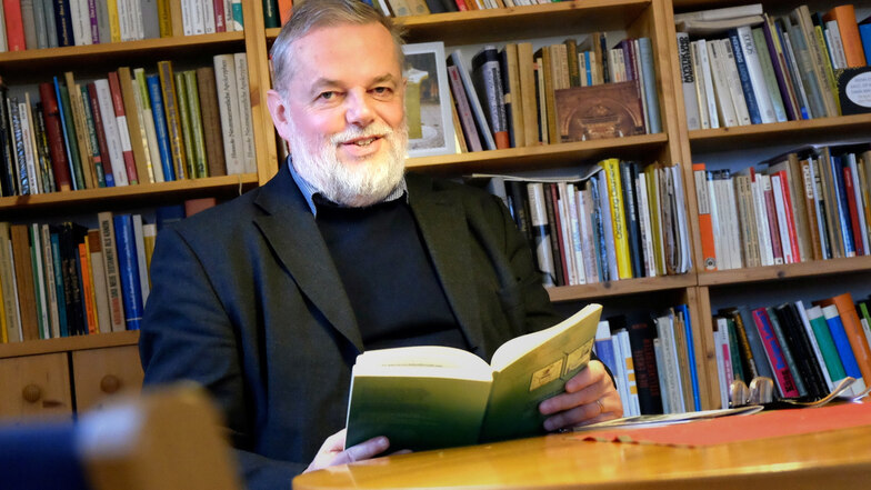 Eigentlich ist Heiko Franke Rektor des Pastoralkollegs, an dem Pfarrer und Pfarrerinnen ausgebildet werden. Nun betreut er auch die Arbeit der Evangelischen Akademie.