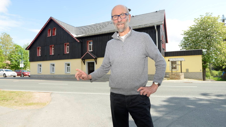 Dietrich Papsch sorgt für das kulturelle Angebot in den Heimatstuben Schellerhaus. Am Sonnabendnachmittag tritt das Duo "Saitenweisen" auf.