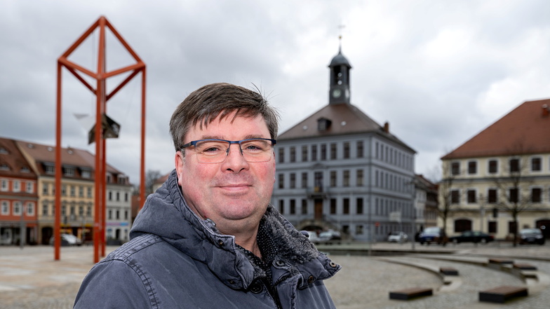 Tino Herrmann rückt vier Monate vor der neuen Wahl in der FDP-Fraktion des Bischofswerdaer Stadtrates nach.