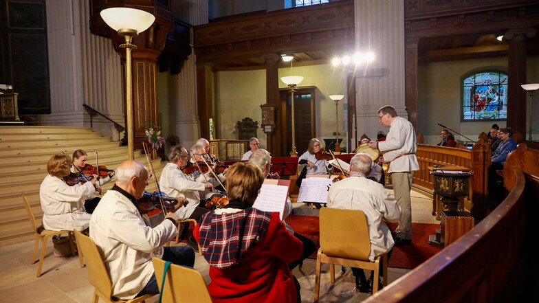 In der Johanniskirche spielte das Collegium musicum kurzweilige Orchesterstücke von der Renaissance bis zum 20. Jahrhundert.