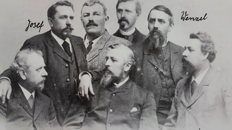 Insgesamt gab es sieben Gebrüder Schwarz (von oben im Uhrzeigersinn): Florian, Johann, Wenzel, Anton, Adolf, Franz und Josef.
