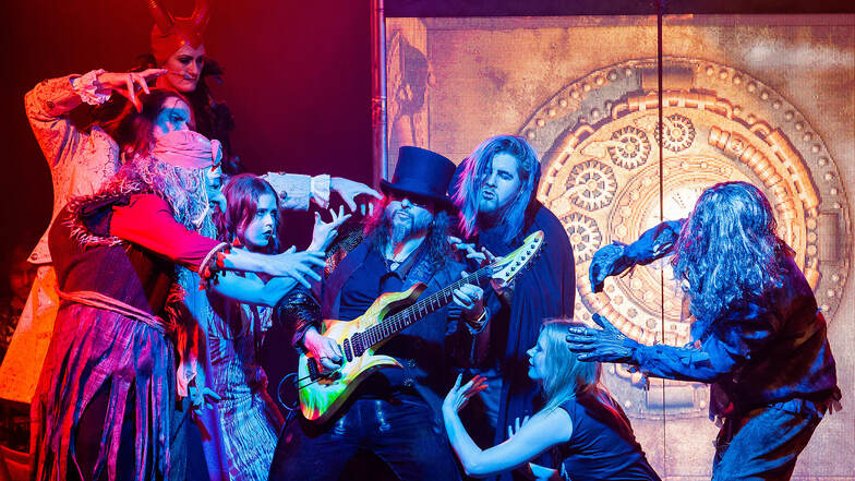 FAUST´n´Roll: Das Rocktheater nach Goethe in Riesa erleben