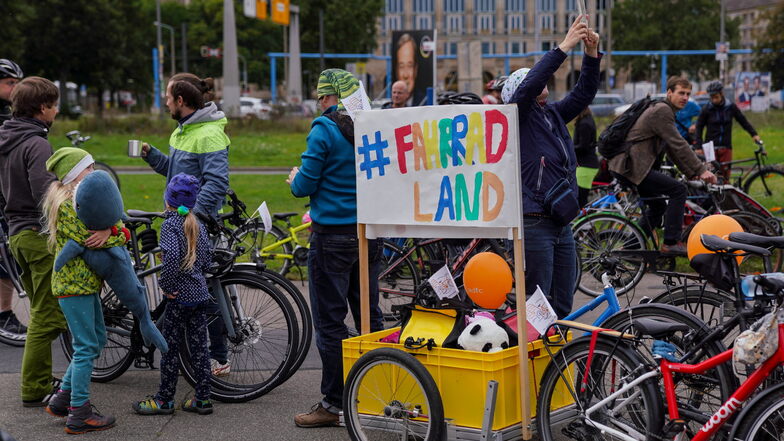 Bis 2030 sollen Dresden und ganz Deutschland zum "Fahrradland" werden, hofft der ADFC.