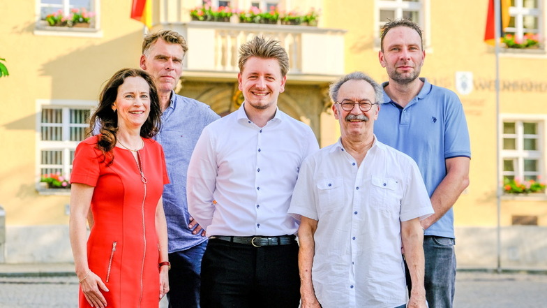 Anett Wießner (v. l.), Dirk Schneider, Maximilian Neubert, Andreas Weidmann, Erik Aurin sind die Kandidaten der CDU aus Weinböhla, die seit 30 Jahren im Gemeinderat vertreten ist und auch den Bürgermeister stellt.