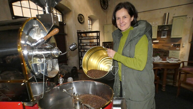 Susann Rudolph will die Kaffeerösterei in Milkel im Sinne ihrer Vorgängerin weiterführen, aber auch eigene Akzente setzen.