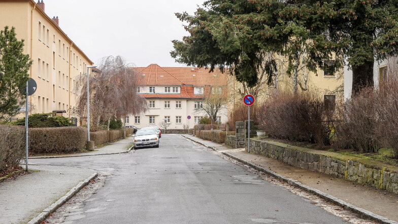 Die Albert-Schweitzer-Straße in Bautzen soll nach Ostern und bis Ende Juli saniert werden.
