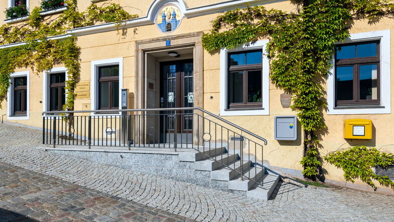 Der Eingangsbereich im Stolpener Rathaus wurde umgebaut.