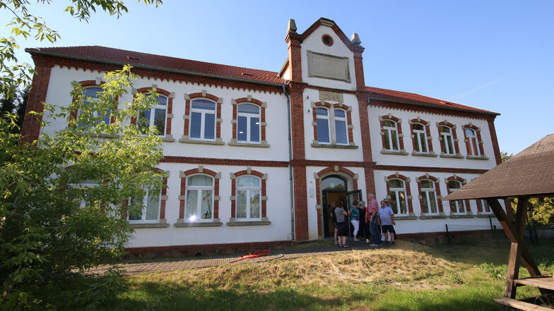 In den beiden Ostrauer Kitas, das Foto zeigt das Haus der Sonnenkinder in Kiebitz, sollen erneut Bufdis eingesetzt werden.