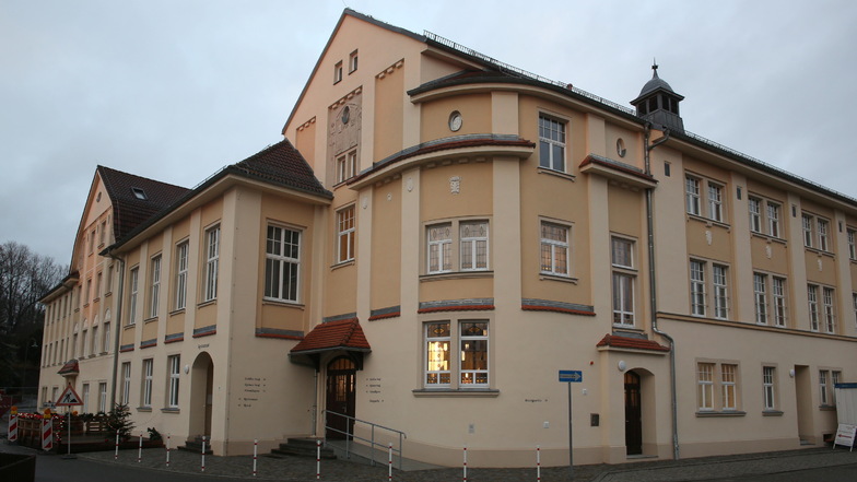Das ehemalige Kulturhaus von Großröhrsdorf ist jetzt zu einem schicken Veranstaltungshaus geworden.