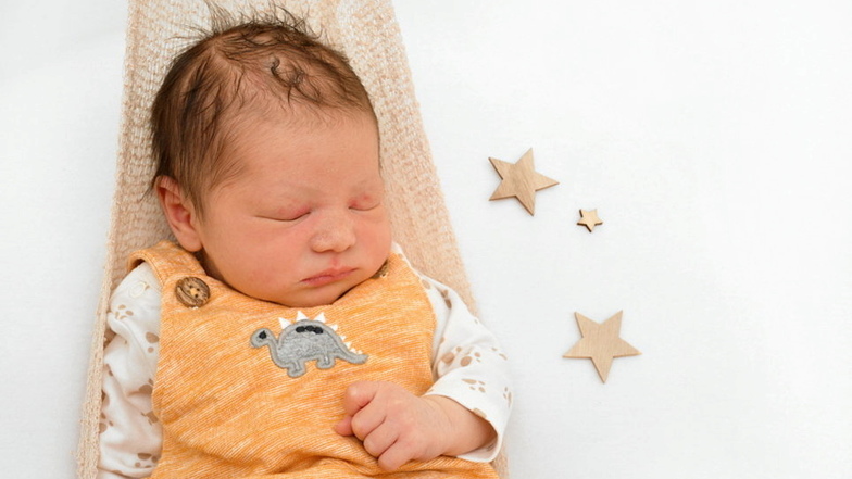 Justus Alexander, geboren am 14. Februar, Geburtsort: Freital, Gewicht: 3.300 Gramm, Größe: 52 Zentimeter, Eltern: Mai Anh Nguyen
