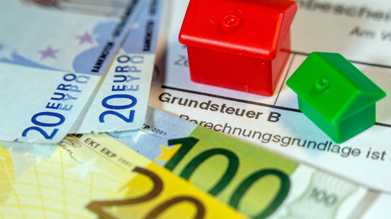 Die offiziellen Grundsteuerbescheide mit der exakten Steuerhöhe sollen ab dem Jahresende in Sachsen verschickt werden.