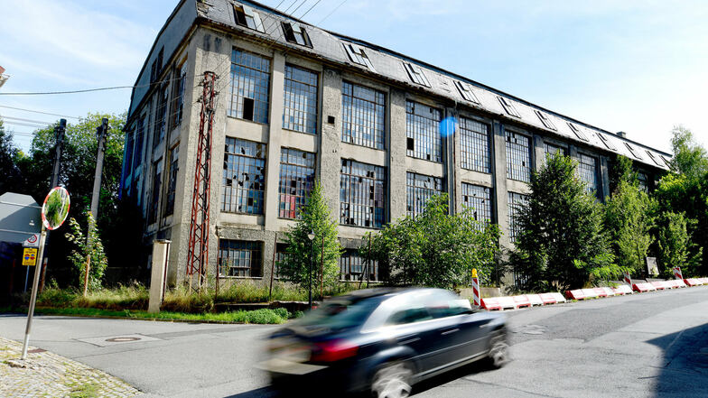 Von den Bemühungen des neuen Besitzers um die Sanierung der alten Fabrik in Berthelsdorf ist noch nicht viel zu sehen.