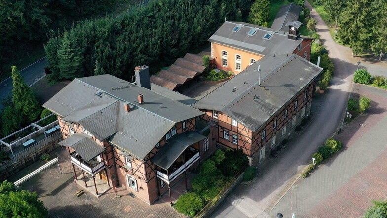 Das frühere Hotel "Rabenauer Mühle" wird nach einem Chefwechsel wieder geöffnet. Dort können sich beispielsweise Hochzeitsgesellschaften einmieten.