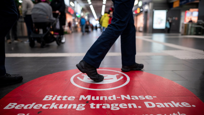 Zum Einkaufsbummel dürfen Menschen aus dem Landkreis Bautzen nach Dresden fahren - zum Spazierengehen aber nicht. Das besagt die aktuelle Corona-Allgemeinverfügung.