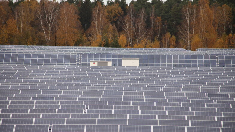 An vier Standorten um Niesky sollen weitere Photovoltaikanlagen gebaut werden. Insgesamt könnten sie Strom für 42 Eigenheime liefern.